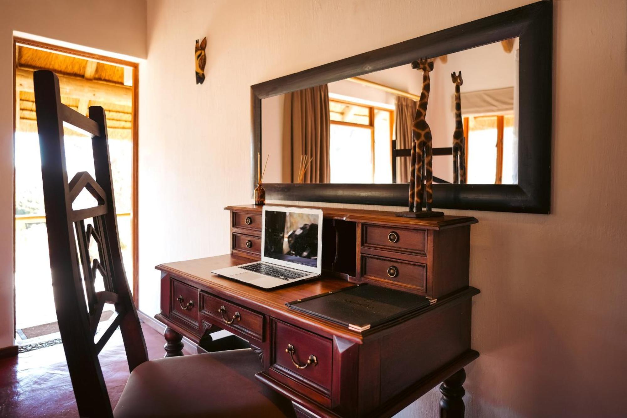 Shibula Solar Safari Big 5 Lodge Welgevonden Doğa Koruma Alanı Dış mekan fotoğraf